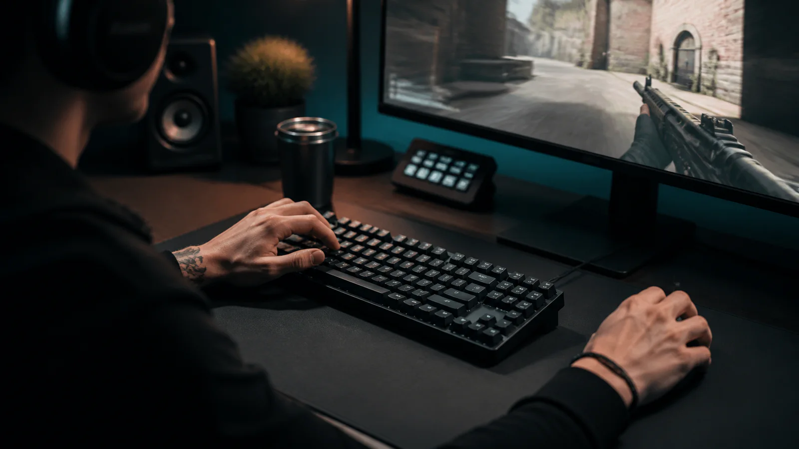 Imagem editorial do guia: Melhor teclado para Valorant e CS2: o que importa